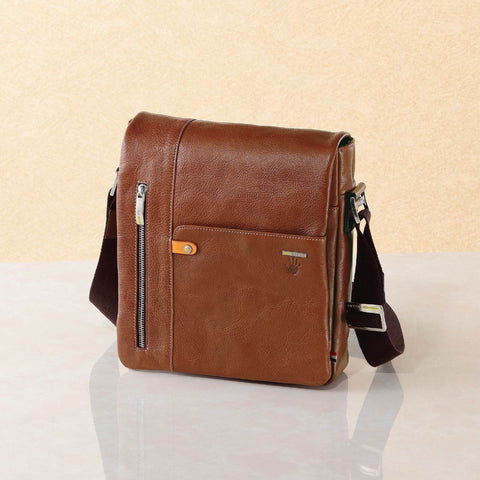 【711】イタリア製 バケッタレザーフラップショルダーバッグ(伊・アチャイオ)(週刊新潮紹介)