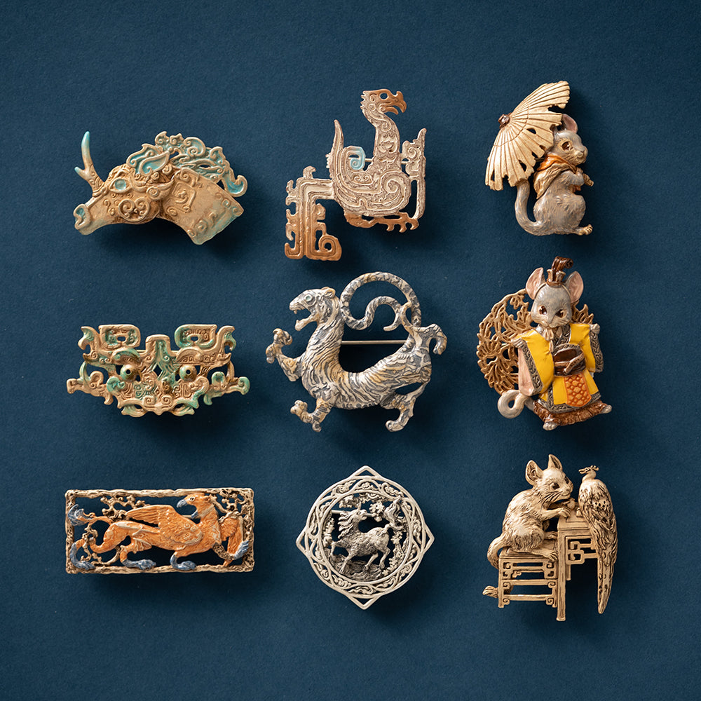 「十二国記」ブローチ<楽俊・二>(帯留め金具付き)