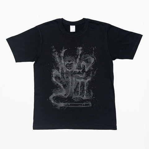 『間違った子を魔法少女にしてしまった』「HOLY SHIT」Tシャツ(BLACK)