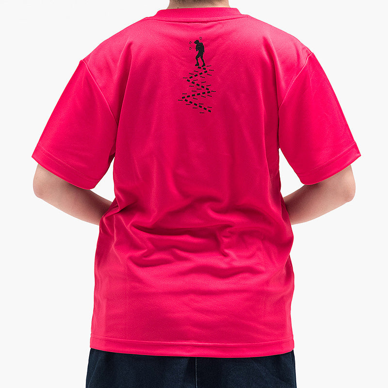 『山と食欲と私』Tシャツ<単独登山女子:ホットピンク>