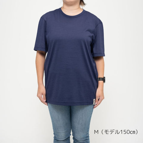 ［SN］×『山と食欲と私』高機能メリノウール50Tシャツ～AYUSORA～（夜想ネイビー）