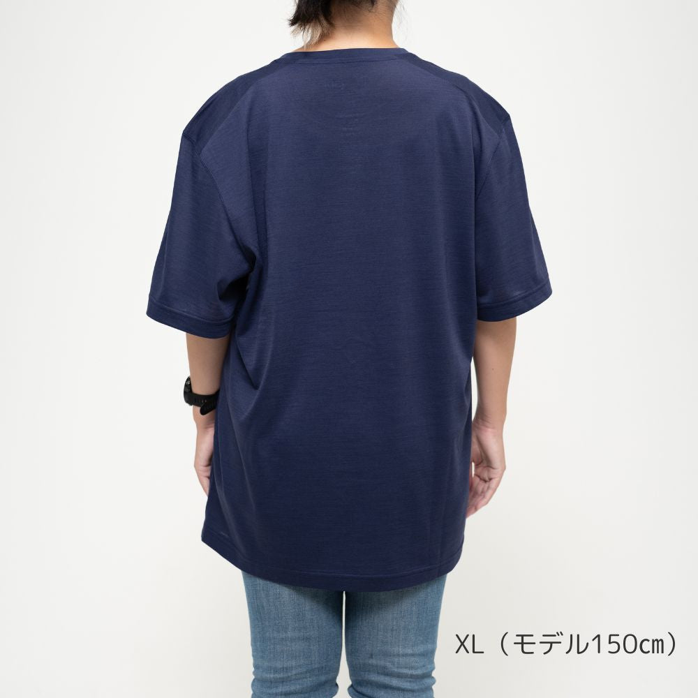 ［SN］×『山と食欲と私』高機能メリノウール50Tシャツ～AYUSORA～（夜想ネイビー）