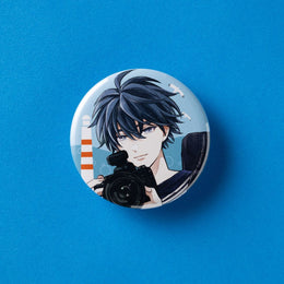 幼魚水族館コラボ『マグメル深海水族館』缶バッジ（石花航洋） – 新潮