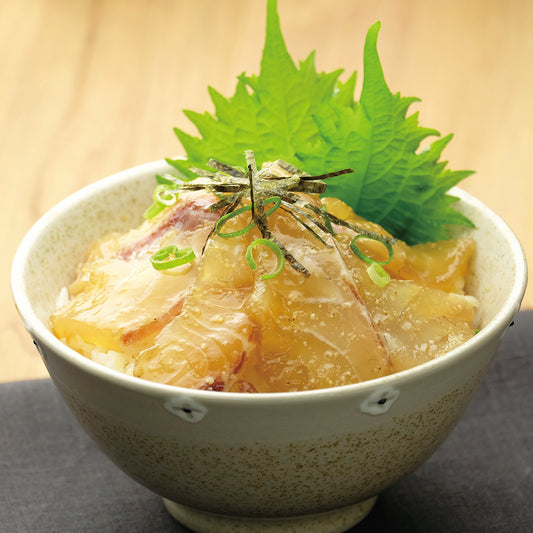【26】【産直】土佐漁師のまかない絶品丼(活き締め鯛の醤油漬け)(日・企業組合 宇佐もん工房)(週刊新潮紹介)